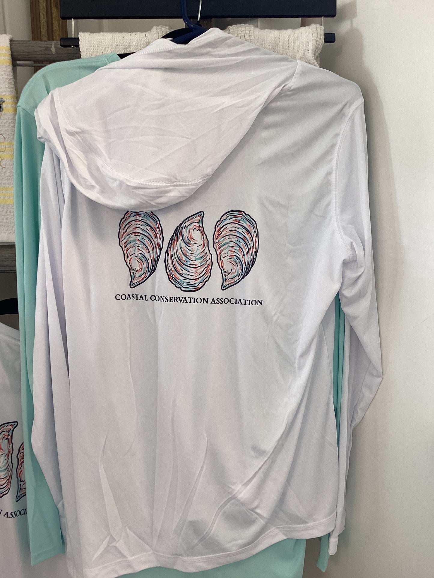 Women’s oyster hoodie white