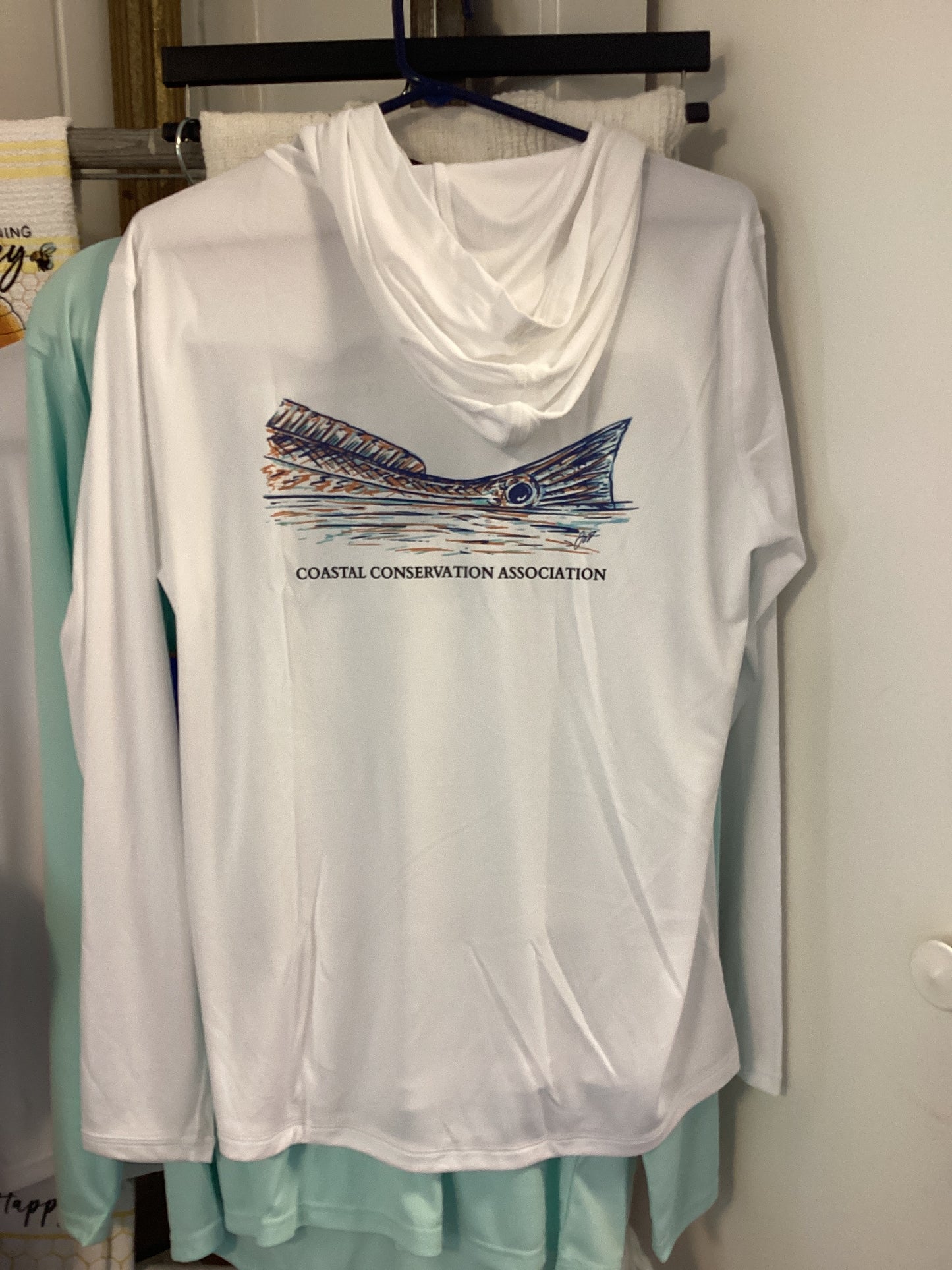Men’s redfish hoodie white