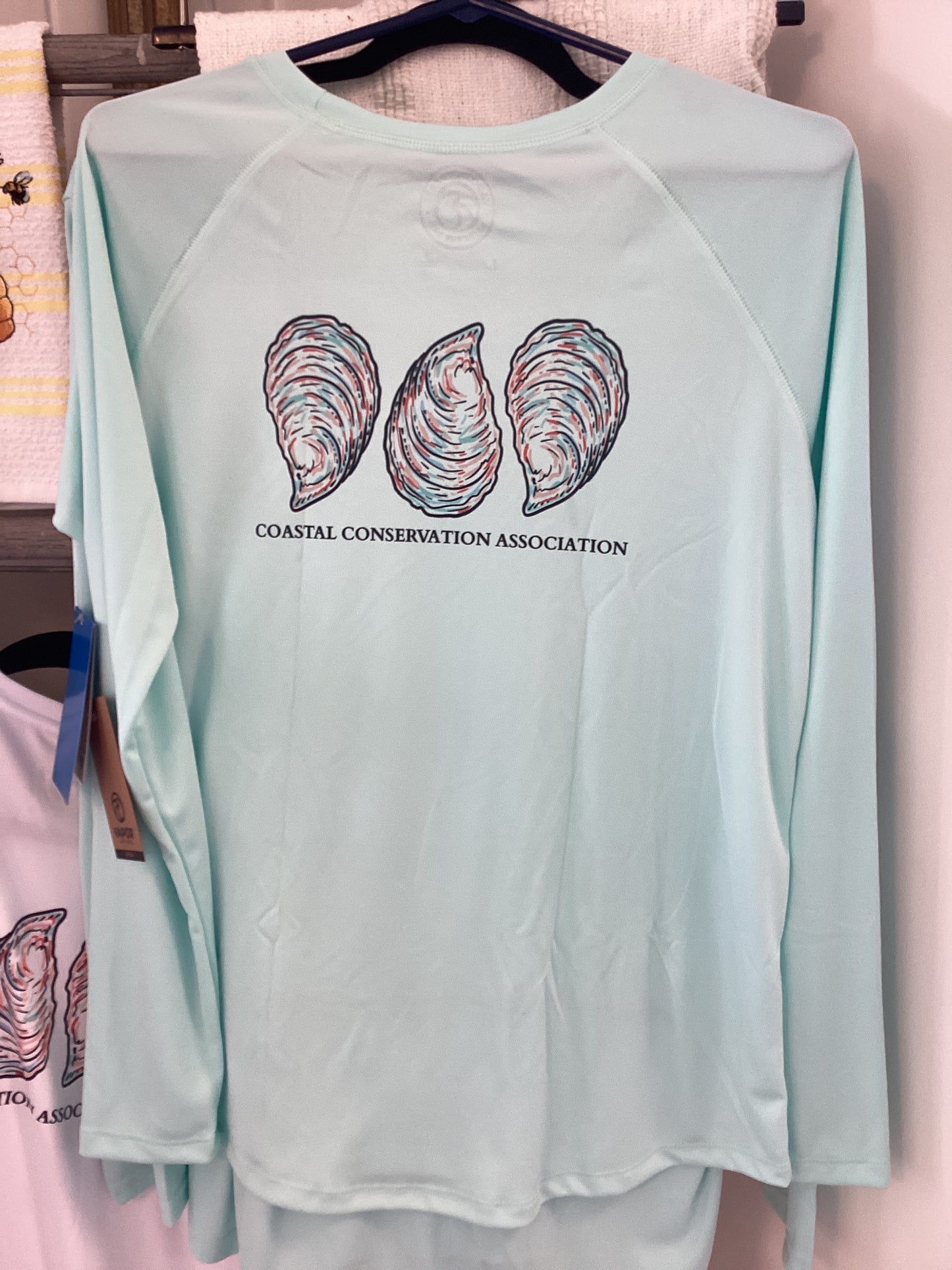 Women’s oyster shirt green