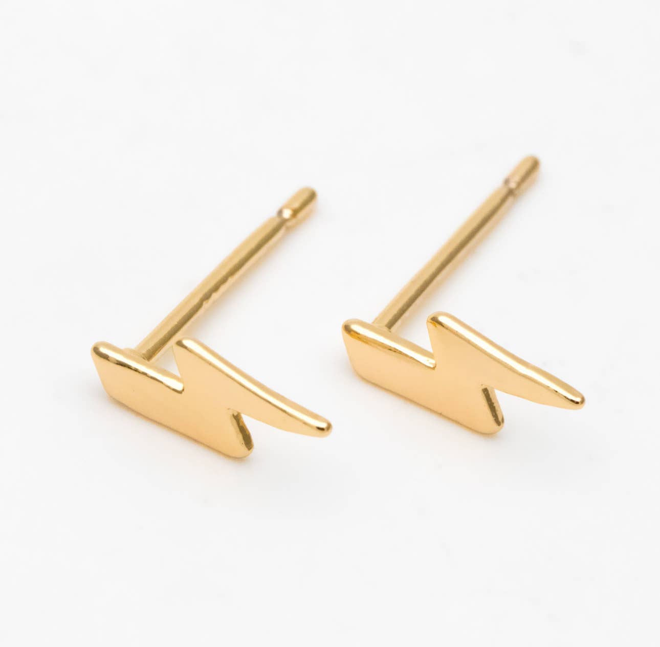 18k gold plated lightening bolt stud earrings
