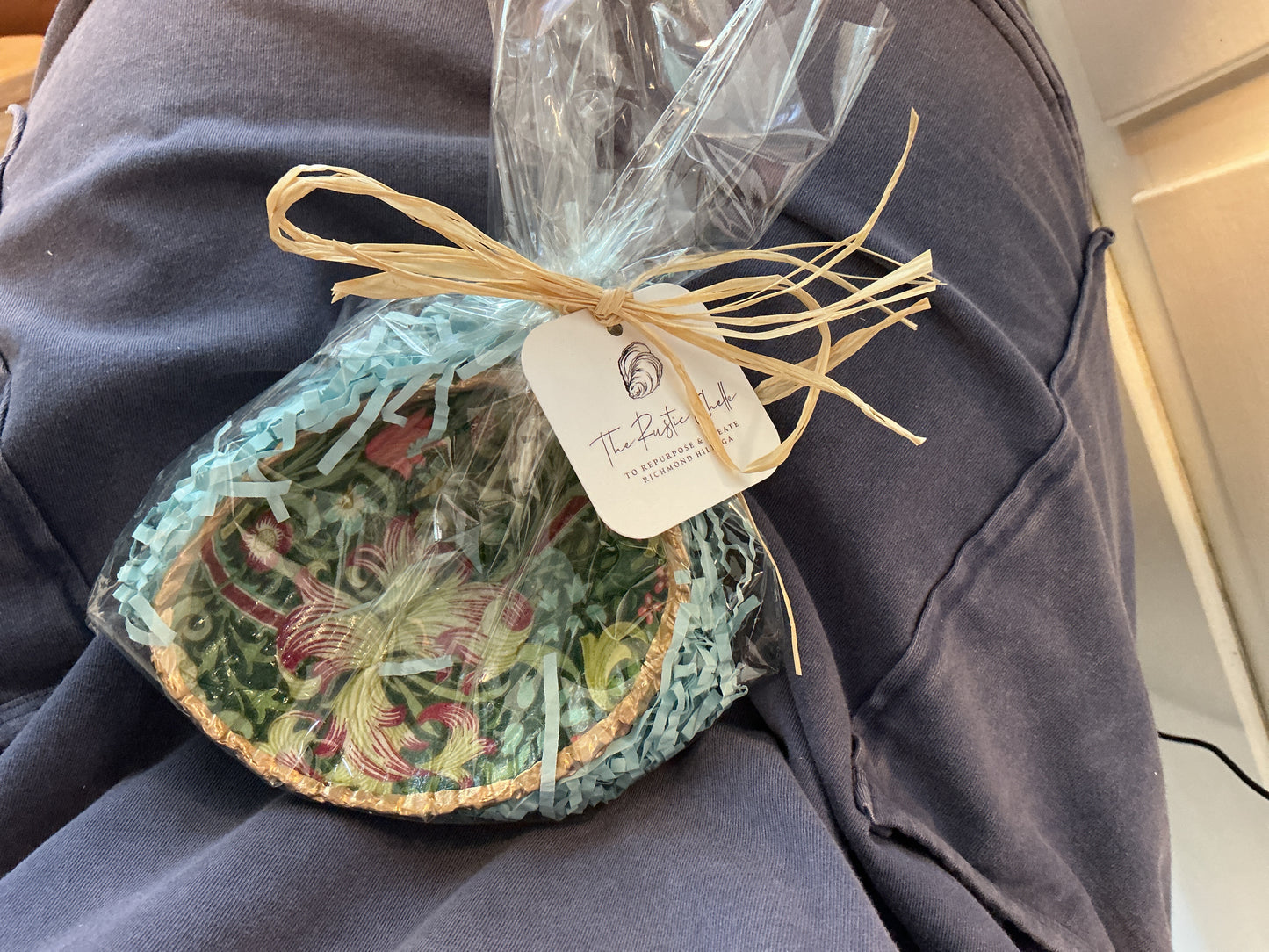 Large clam shell Jewelry dish