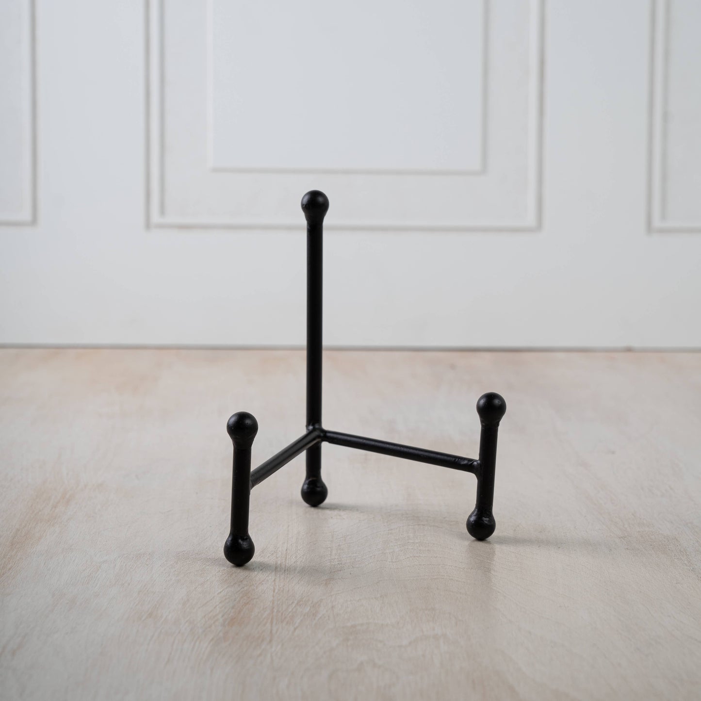 Iron Easel Small 6"