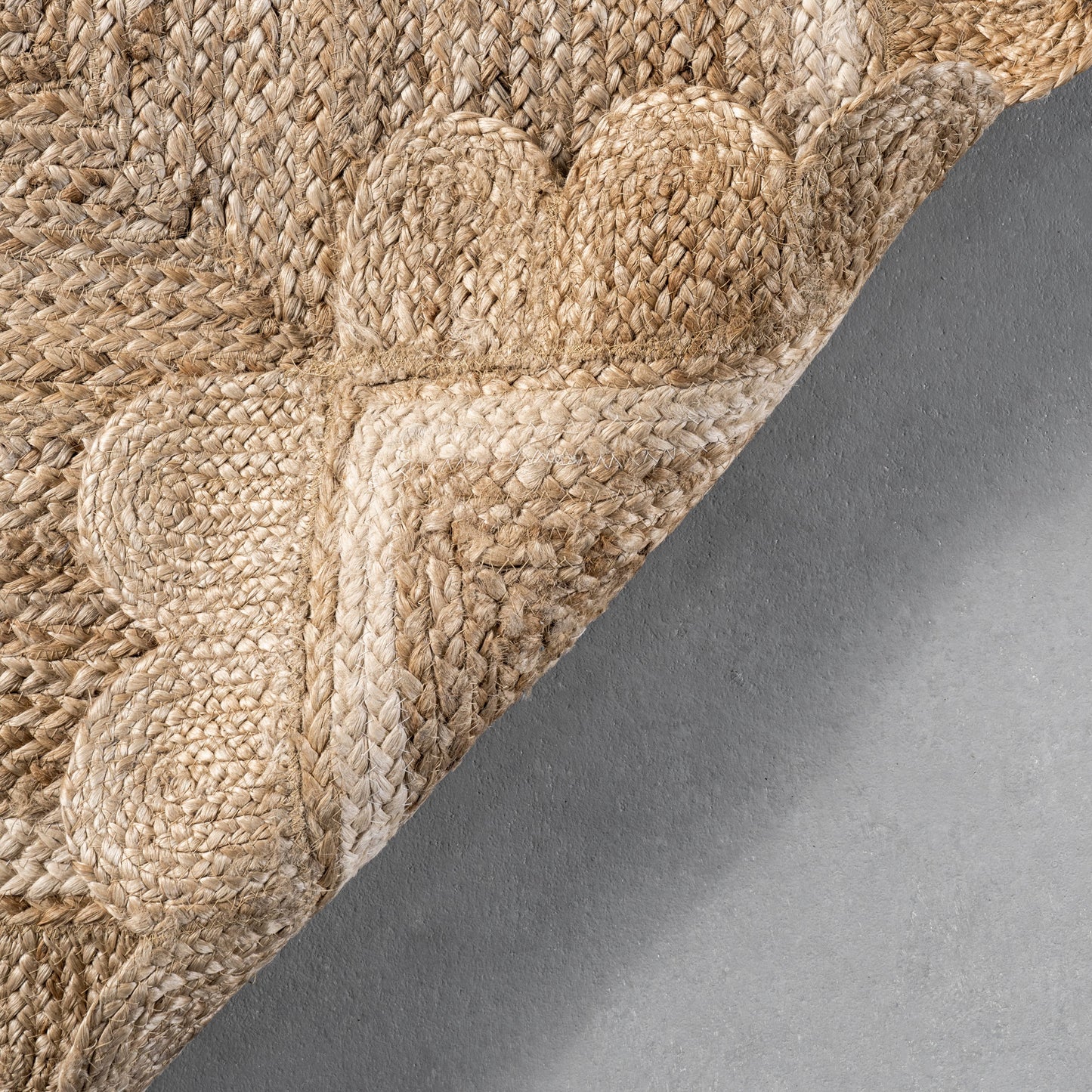 Tera Petals Braided Jute Area Rug