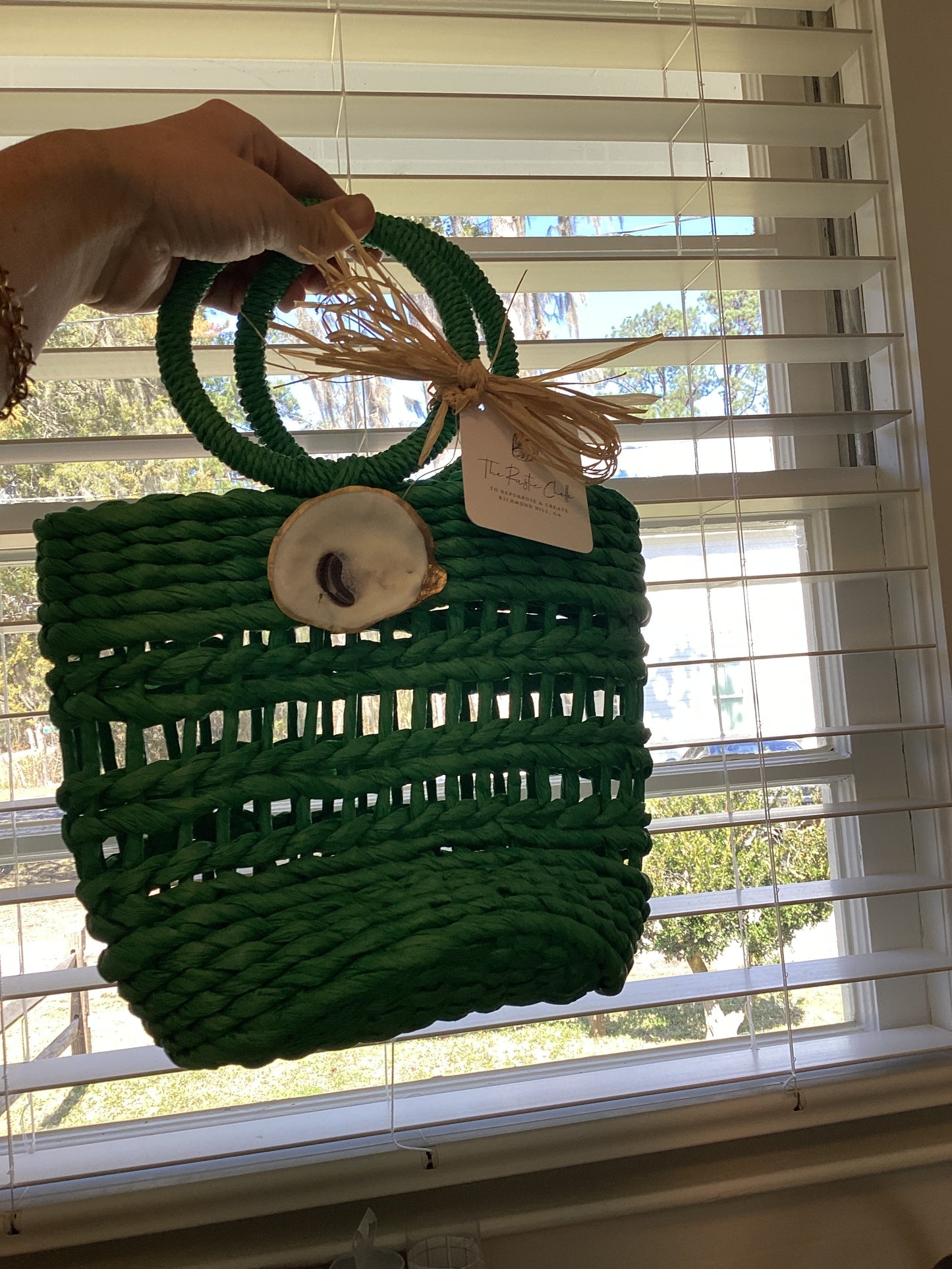 Green straw tote