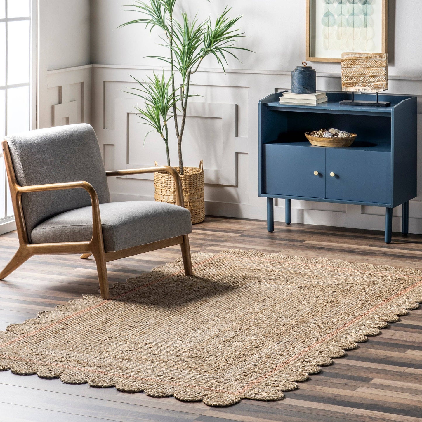 Tera Petals Braided Jute Area Rug