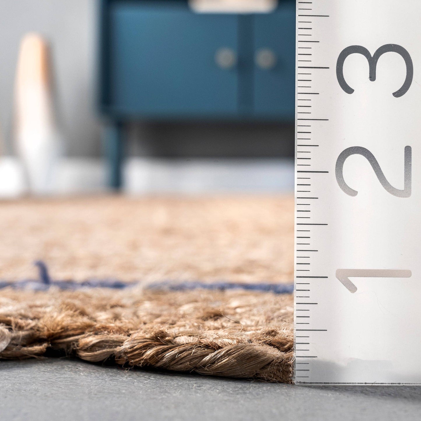 Tera Petals Braided Jute Area Rug