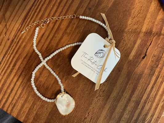 Mini pearl necklace w oyster