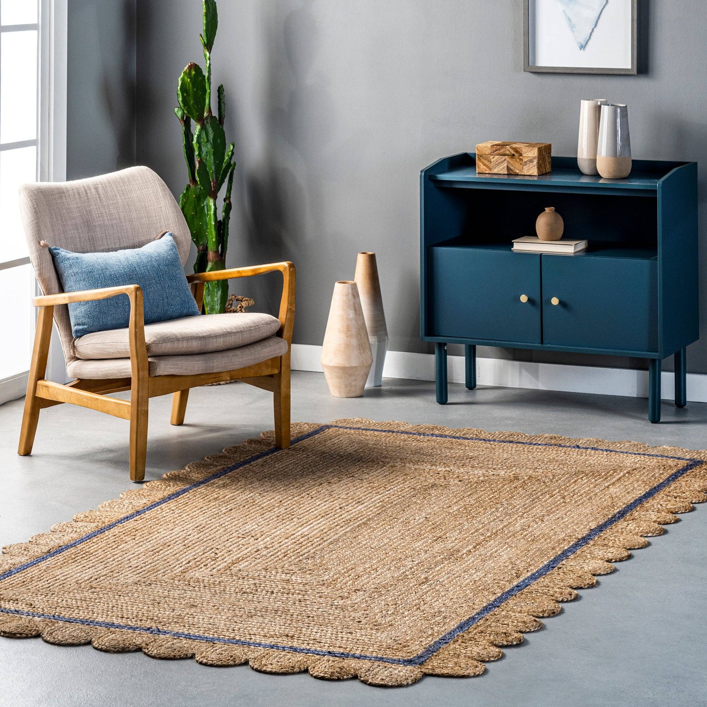 Tera Petals Braided Jute Area Rug